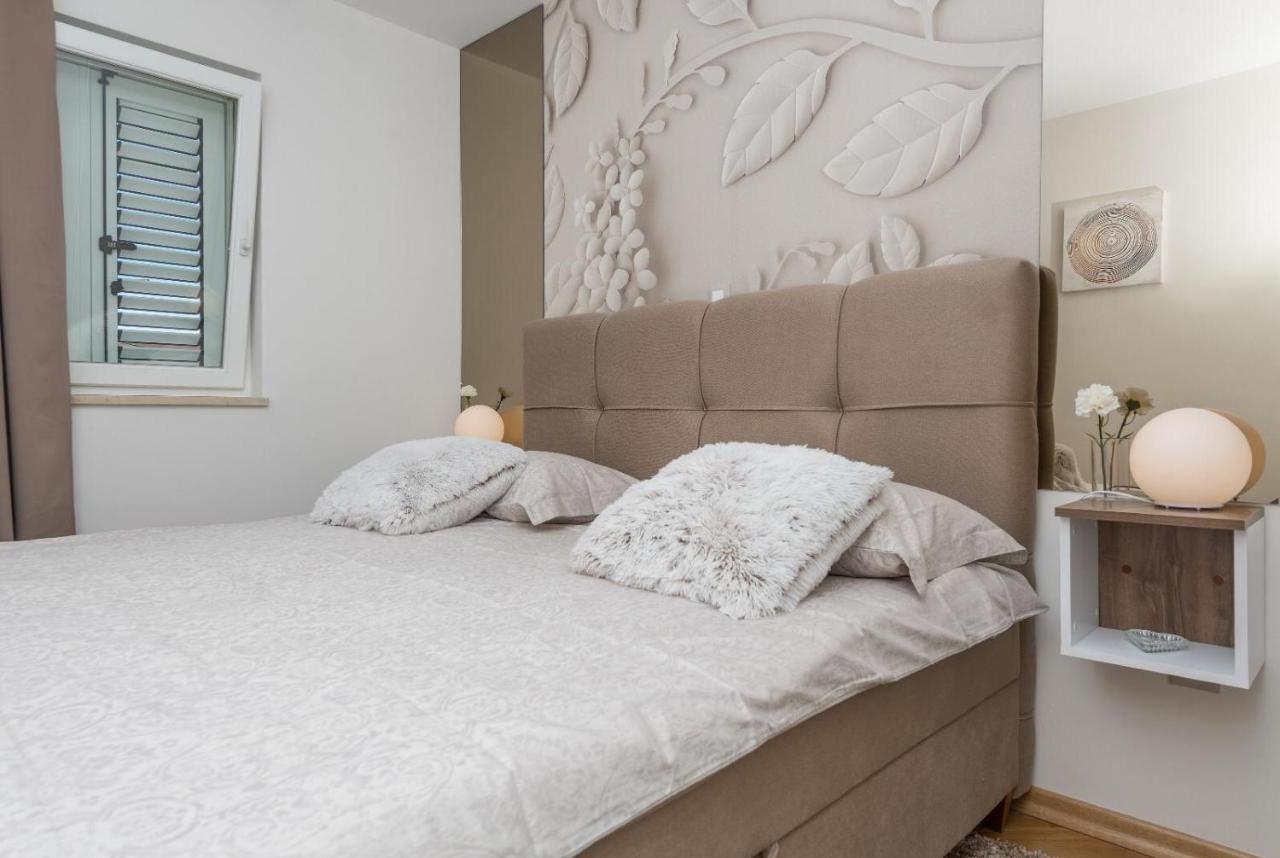 Chic Apartment Zoja Near Beach With Free Parking 马卡尔斯卡 外观 照片