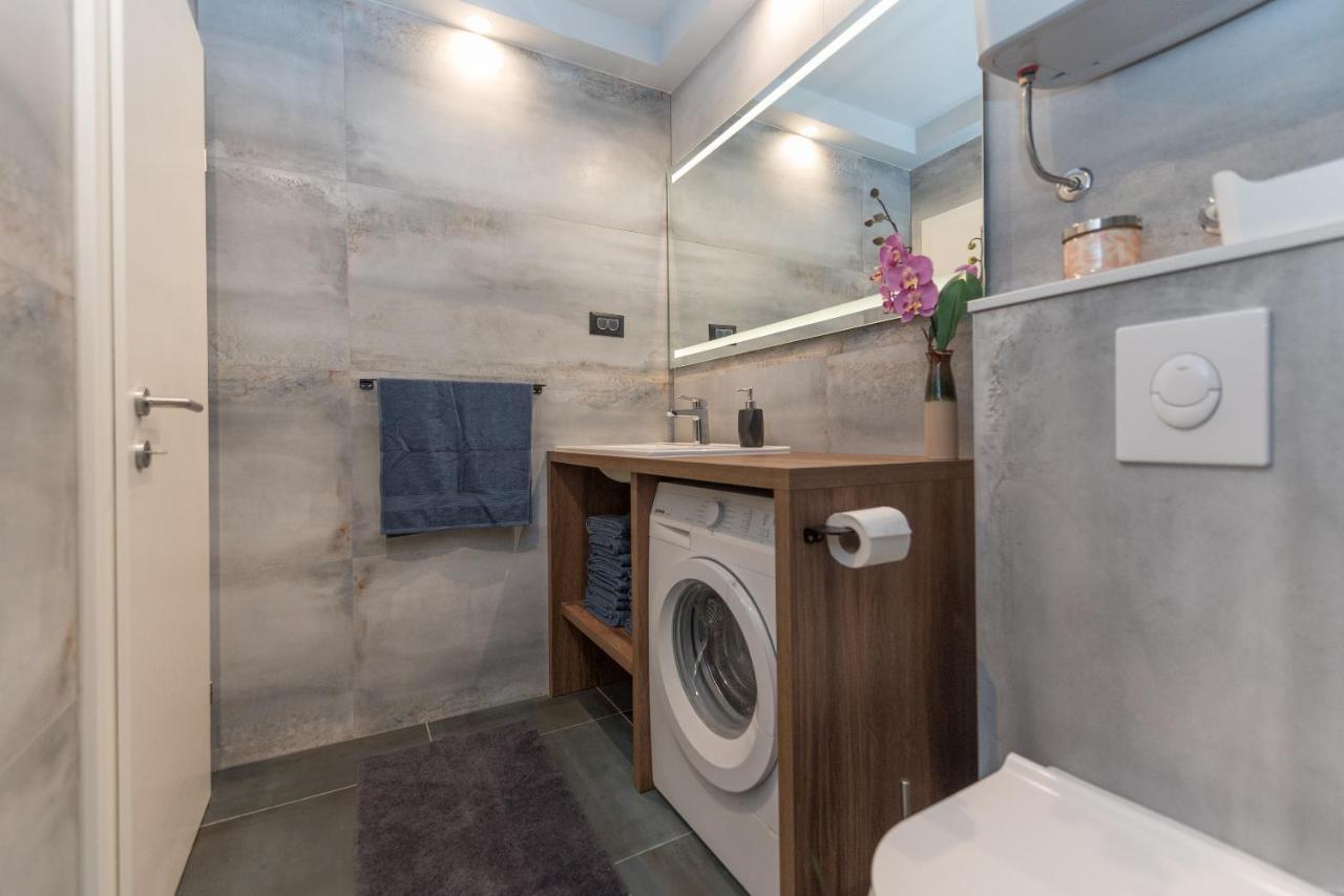 Chic Apartment Zoja Near Beach With Free Parking 马卡尔斯卡 外观 照片